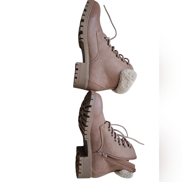 Madden Girl Women's Suede with Faux Fur Collar Boots - Picture 4 of 11